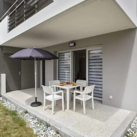 Calm 3 With Terrace Near Labenne Train Station Welkeys Apartment